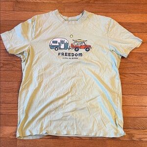 Men’s Life Is Good Freedom Tee Light Green Large Camper Camping Adventure Jake
